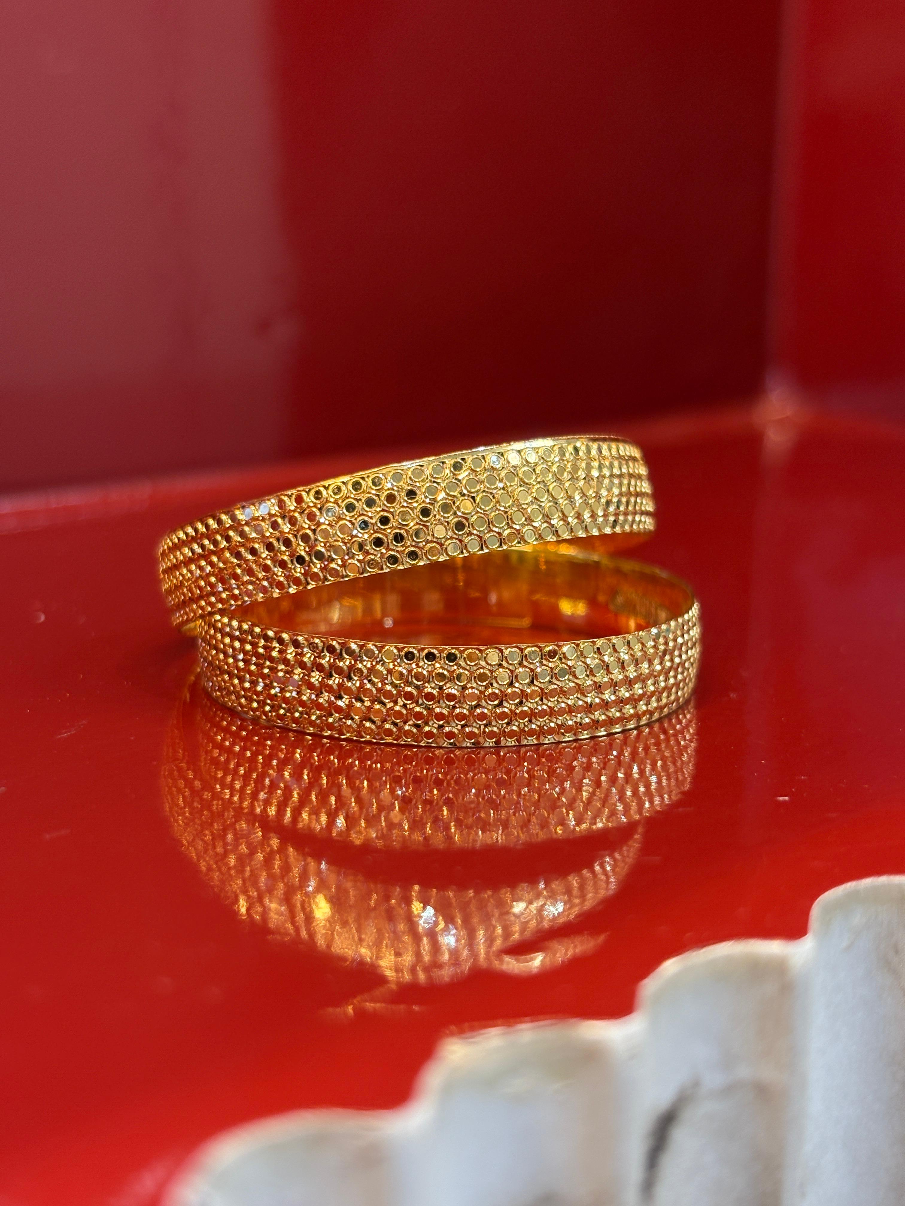 Kesari Jewellers bangle design