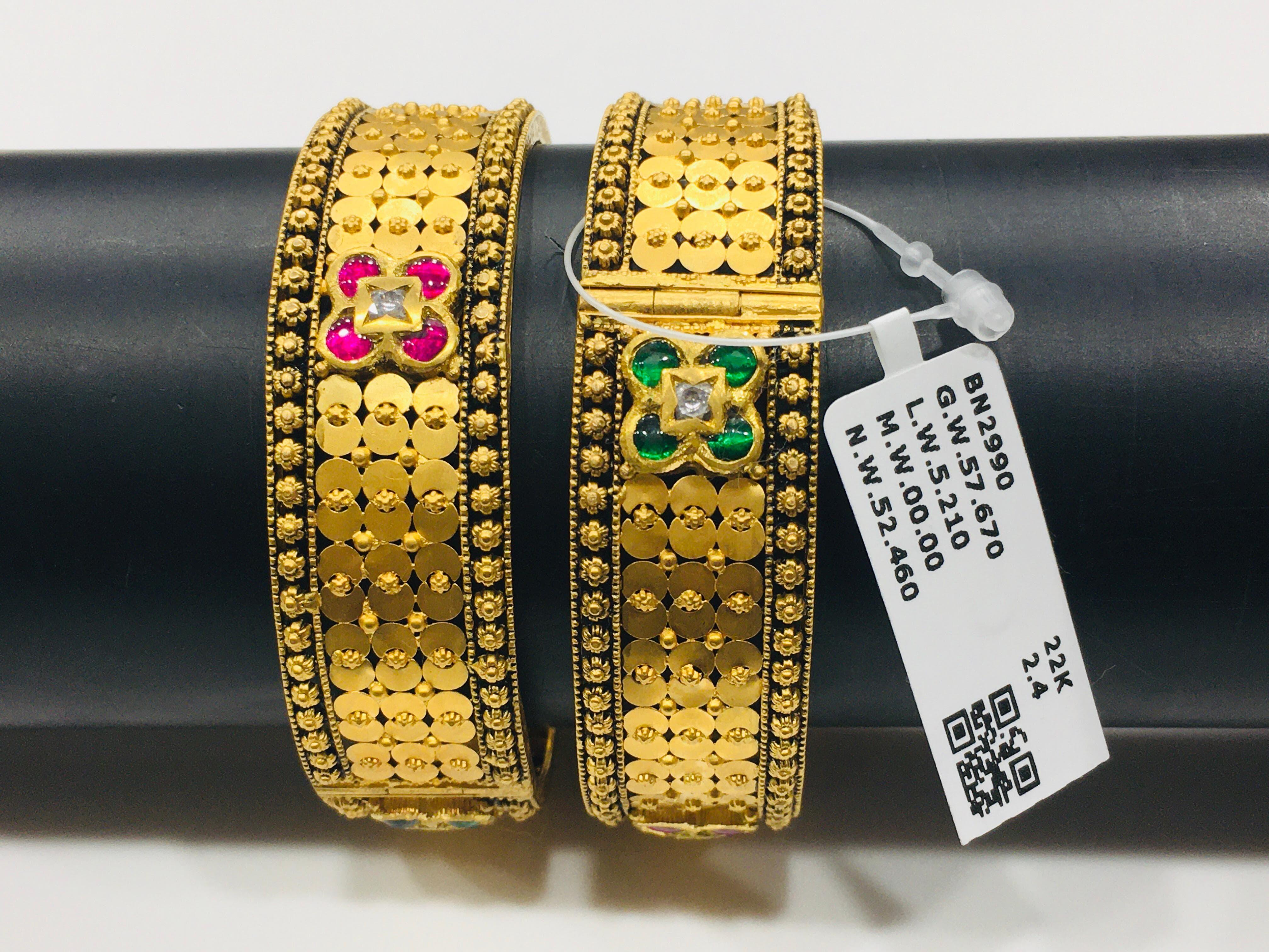 Kesari Jewellers traditional bangle